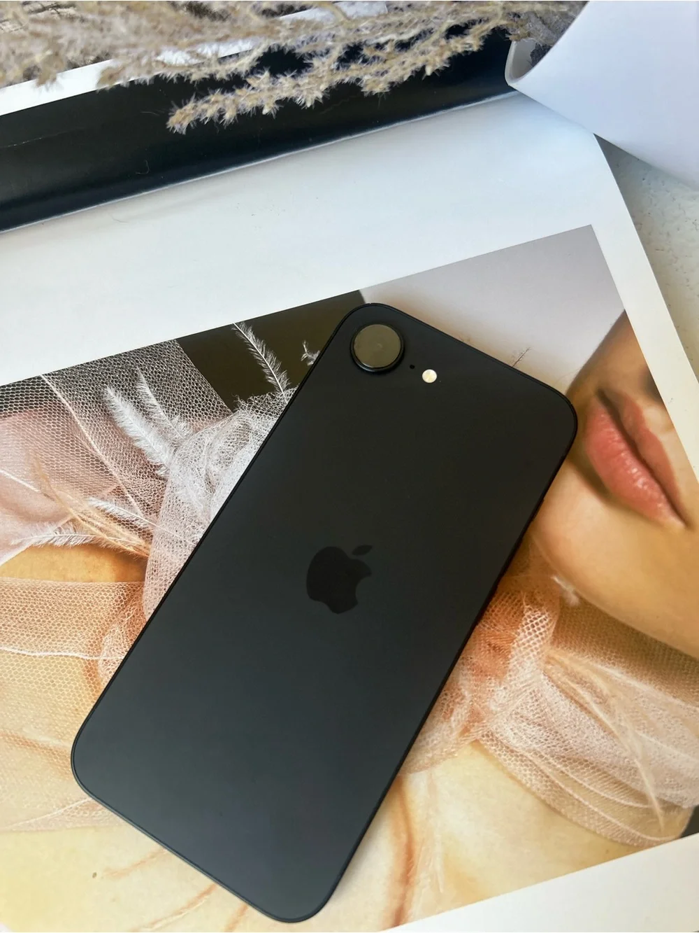Apple like new